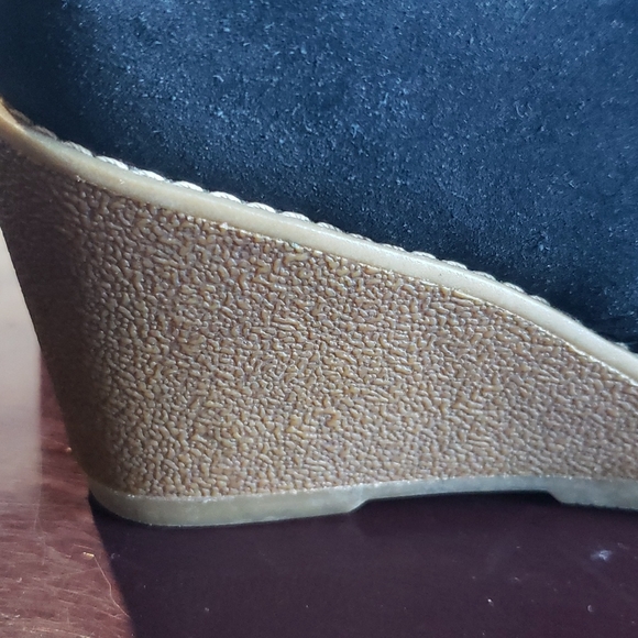 Black Sperry Wedge Boots - Picture 9 of 9